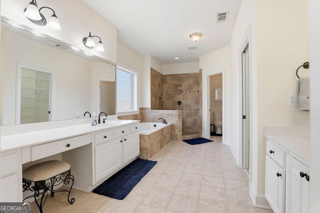 110 Lake Park Court, Sharpsburg, GA 30277