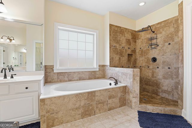 110 Lake Park Court, Sharpsburg, GA 30277