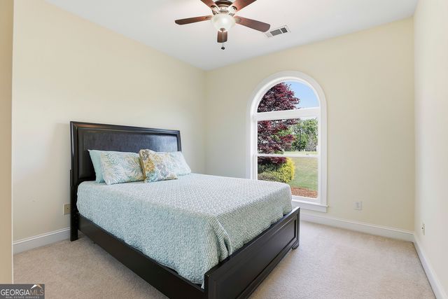 110 Lake Park Court, Sharpsburg, GA 30277