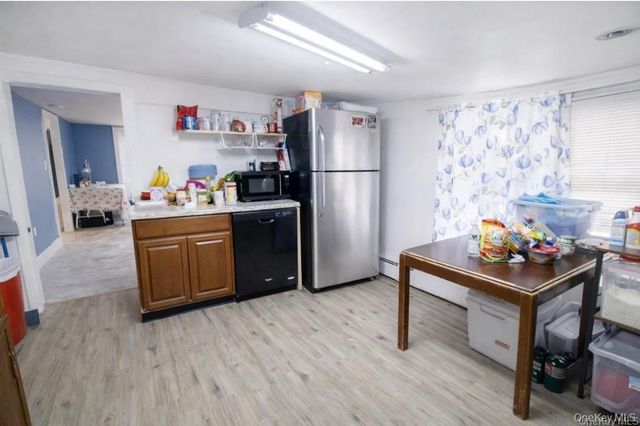 9 Benedict Lane 5-7, New Windsor, NY 12553