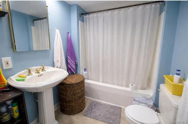 9 Benedict Lane 5-7, New Windsor, NY 12553
