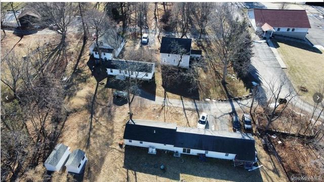 9 Benedict Lane 5-7, New Windsor, NY 12553