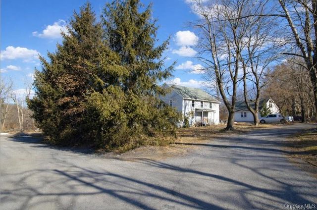 9 Benedict Lane 5-7, New Windsor, NY 12553