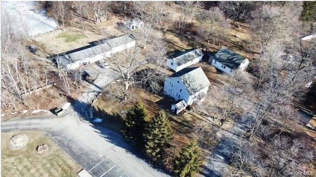 9 Benedict Lane 5-7, New Windsor, NY 12553