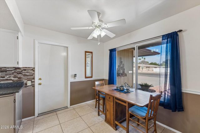 9721 W GREENWAY Road, Sun City, AZ 85351