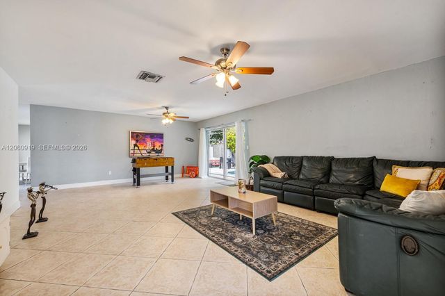 10615 SW 200th Street, Cutler Bay, FL 33157