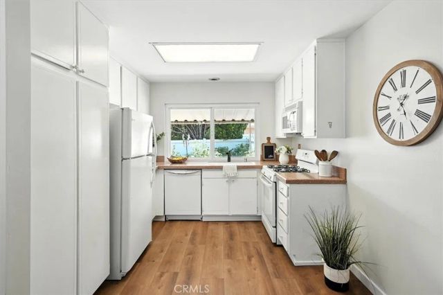 26428 Circle Knoll Court, Newhall, CA 91321