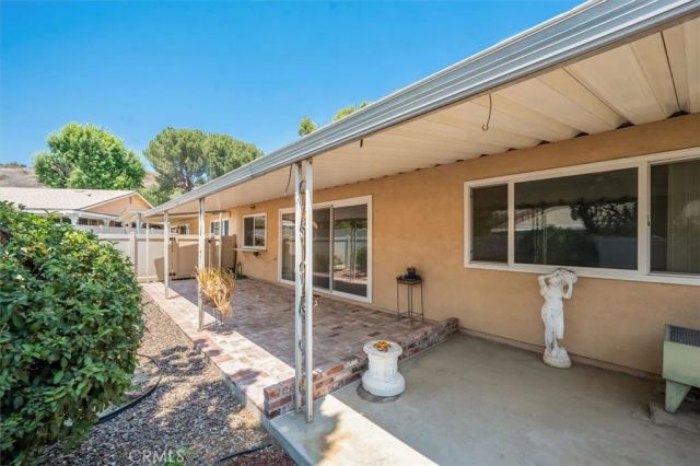 26428 Circle Knoll Court, Newhall, CA 91321