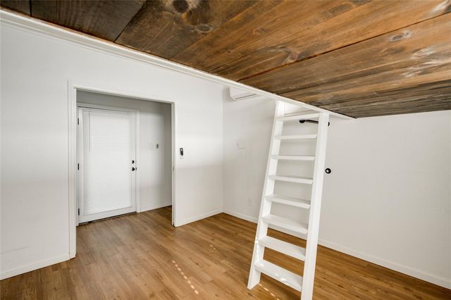 2713 Sweeney Ln LN, Austin, TX 78723