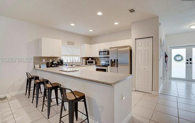 11410 SW 229th Ter, Miami, FL 33170