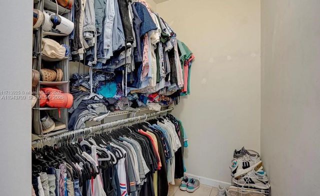 11410 SW 229th Ter, Miami, FL 33170