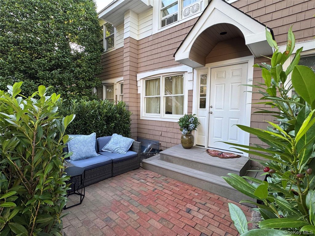 49 Canoe Place Road 312, Hampton Bays, NY 11946