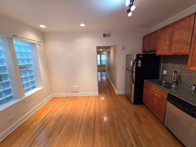 5902 W Madison Street 3, Chicago, IL 60644