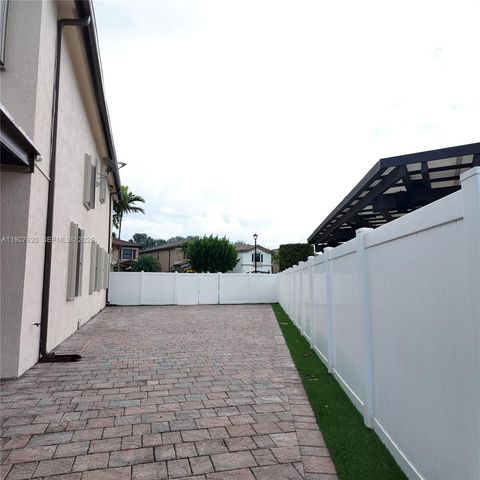 8618 W 33rd Ave 8618, Hialeah, FL 33018