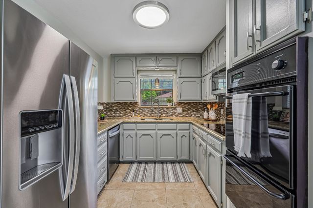 4506 Partridge Court, Arlington, TX 76017