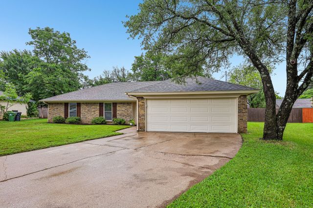 4506 Partridge Court, Arlington, TX 76017