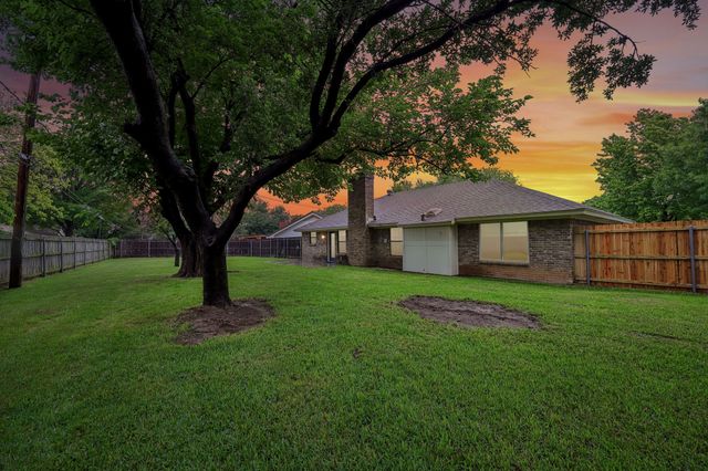 4506 Partridge Court, Arlington, TX 76017