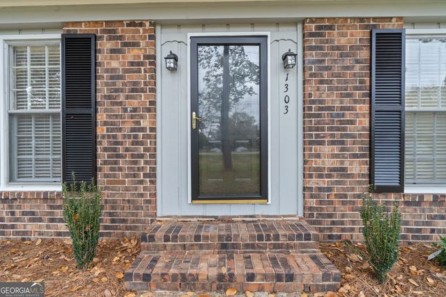 1303 Forest Hill Road, Macon, GA 31210