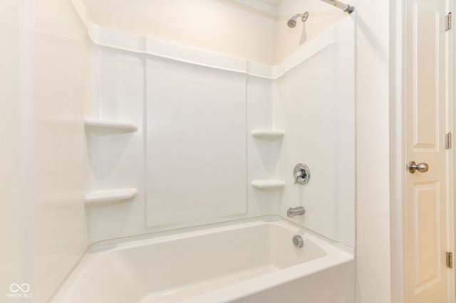 13533 Dewpoint Lane, Fishers, IN 46037