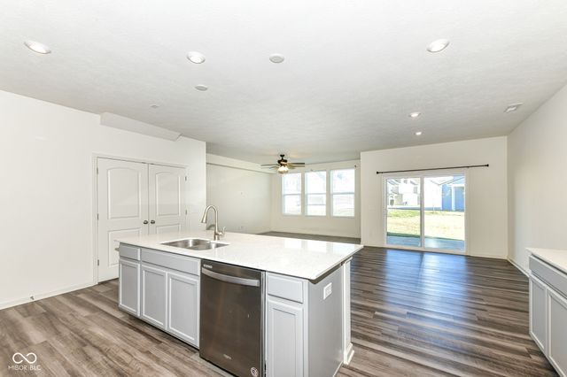 13533 Dewpoint Lane, Fishers, IN 46037