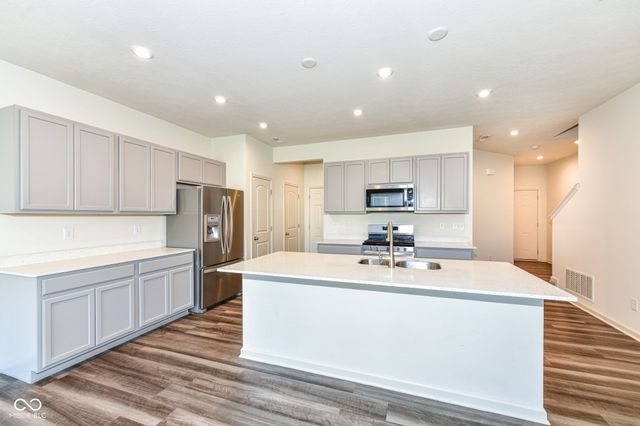 13533 Dewpoint Lane, Fishers, IN 46037