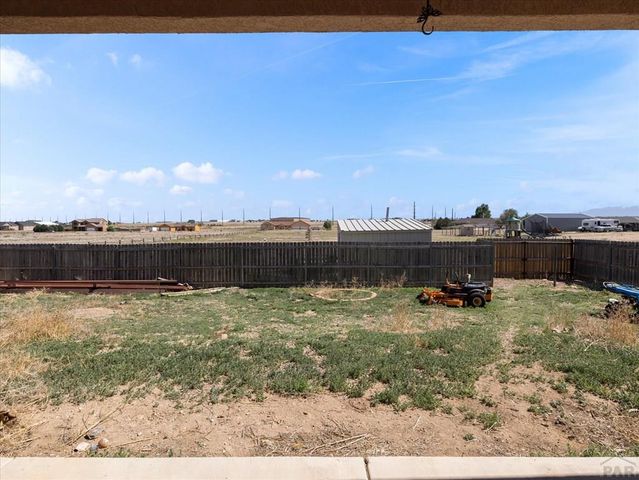 524 E McCulloch Blvd, Pueblo West, CO 81007