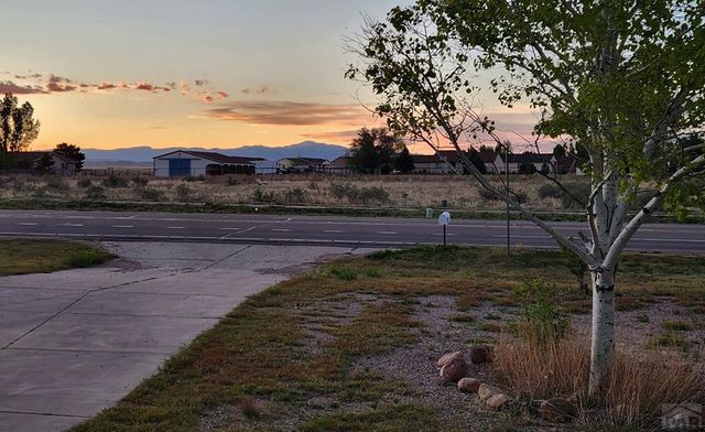 524 E McCulloch Blvd, Pueblo West, CO 81007