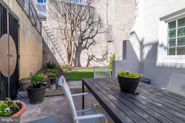 804-6 LOMBARD ST, Philadelphia, PA 19147