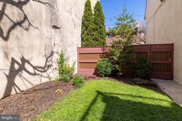 804-6 LOMBARD ST, Philadelphia, PA 19147