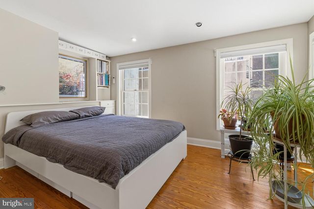 804-6 LOMBARD ST, Philadelphia, PA 19147