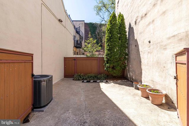 804-6 LOMBARD ST, Philadelphia, PA 19147