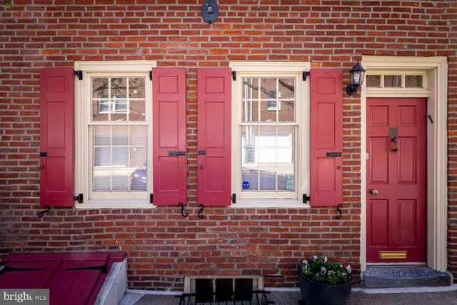 804-6 LOMBARD ST, Philadelphia, PA 19147