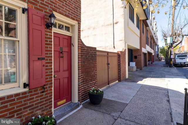 804-6 LOMBARD ST, Philadelphia, PA 19147