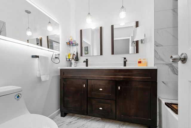 15206 S Ingleside Street, South Holland, IL 60473