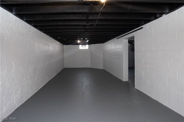 1093 Valdes Avenue, Akron, OH 44320