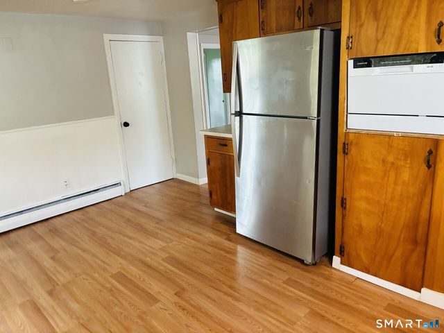 136 Chestnut Hill Road, Glastonbury, CT 06033