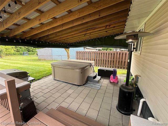 5073 Winston Drive, Swartz Creek, MI 48473