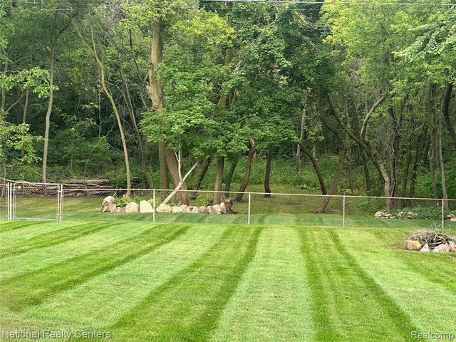 5073 Winston Drive, Swartz Creek, MI 48473