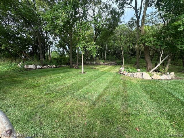 5073 Winston Drive, Swartz Creek, MI 48473