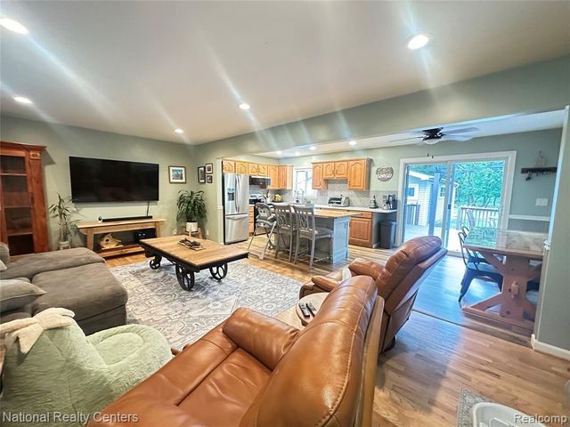 5073 Winston Drive, Swartz Creek, MI 48473
