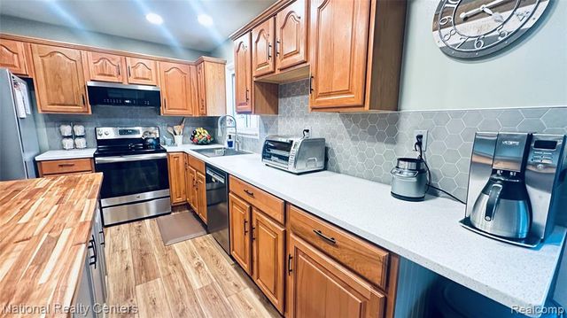 5073 Winston Drive, Swartz Creek, MI 48473