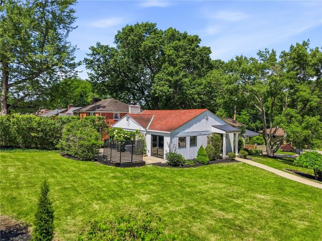 824 Foxland Drive, Mt Lebanon, PA 15243
