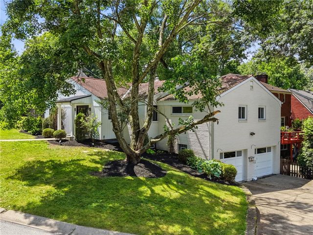 824 Foxland Drive, Mt Lebanon, PA 15243