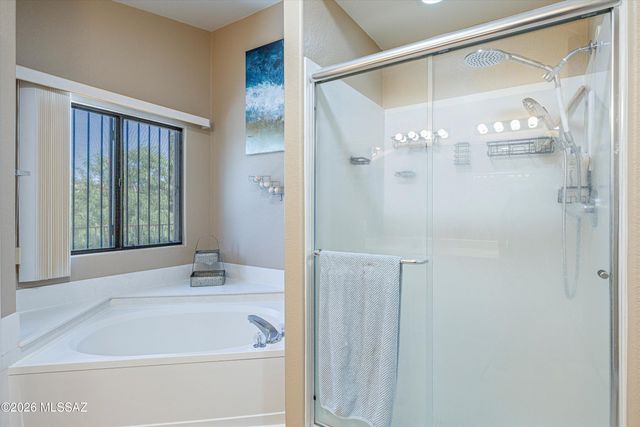 10301 N Oak Knoll Lane, Tucson, AZ 85737