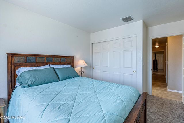 10301 N Oak Knoll Lane, Tucson, AZ 85737