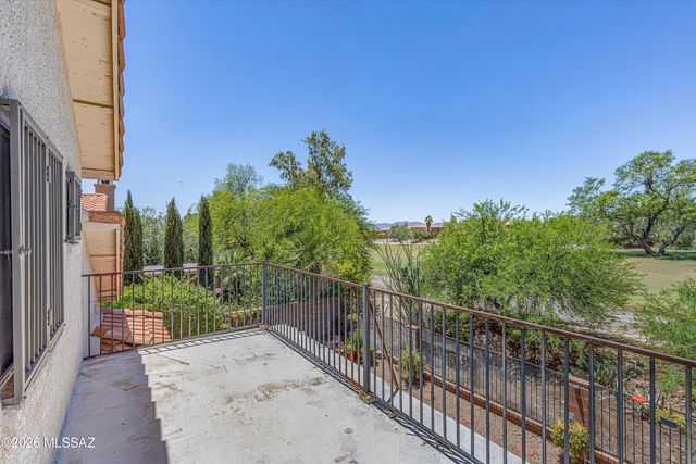 10301 N Oak Knoll Lane, Tucson, AZ 85737