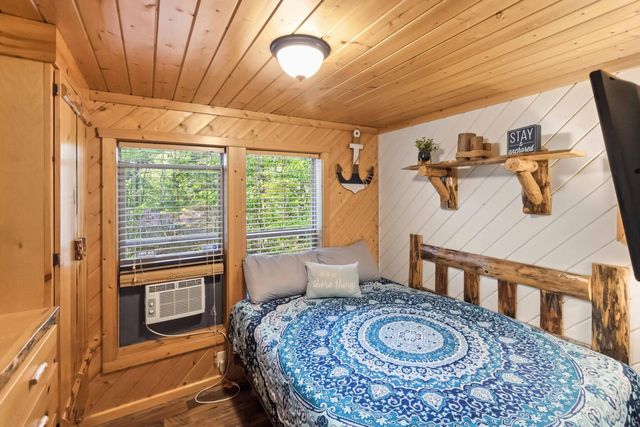 318 Pine Tree Circle, Nancy, KY 42544