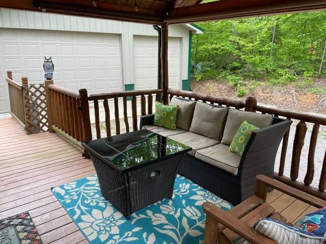 318 Pine Tree Circle, Nancy, KY 42544