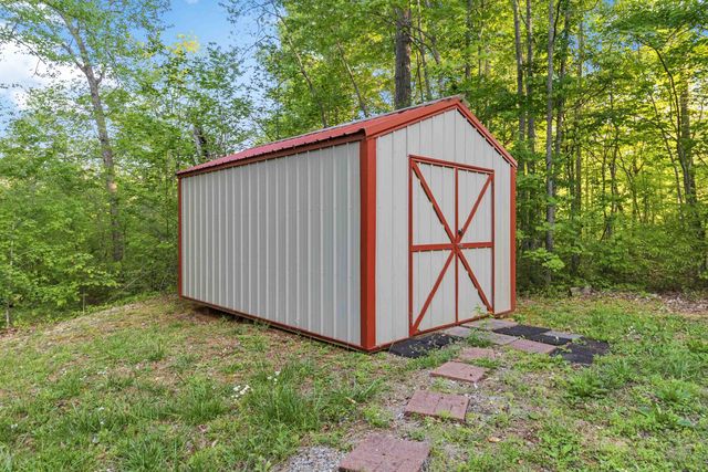 318 Pine Tree Circle, Nancy, KY 42544