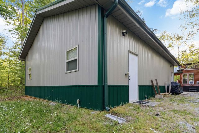 318 Pine Tree Circle, Nancy, KY 42544